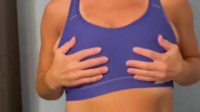 Mature Woman With Natural Saggy Boobs And Tan Lines Trying On Different Bras - hclips.com